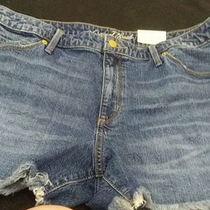 16/33r Jean shorts